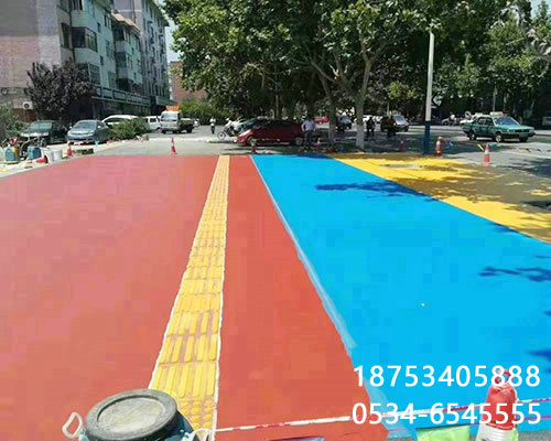 ��ɫ�r�������·���ɫ